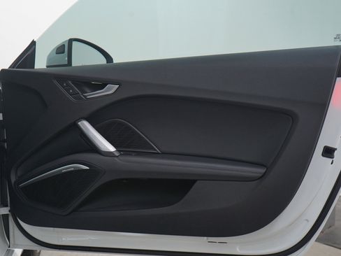 Used 2016 Audi TT 2.0T w/ Technology Package image 9