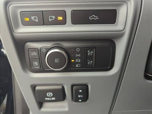 Used 2021 Ford F150 Lariat w/ Equipment Group 502A High AWD/4WD image 15