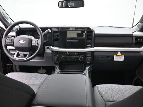 New 2026 Ford F250 XLT w/ XLT Premium Package image 28