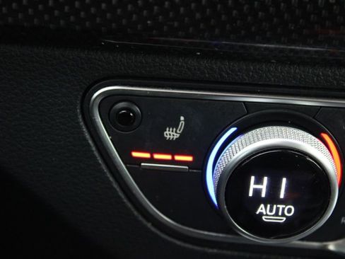 Used 2018 Audi SQ5 Premium Plus w/ S Sport Package image 40