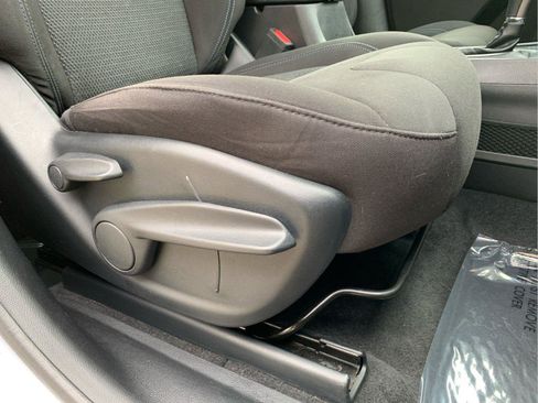 Used 2020 Jeep Cherokee Latitude w/ Cold Weather Group image 29