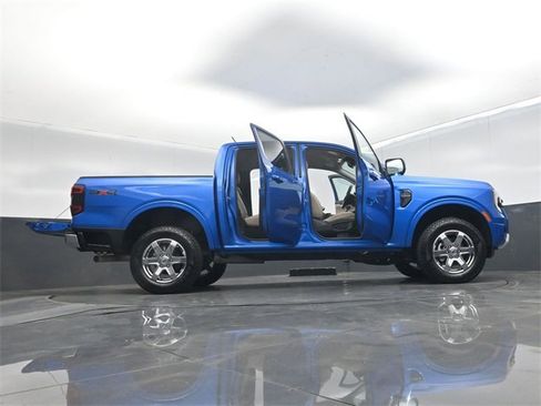 Used 2025 Ford Ranger Lariat w/ Chrome Accent Package image 77