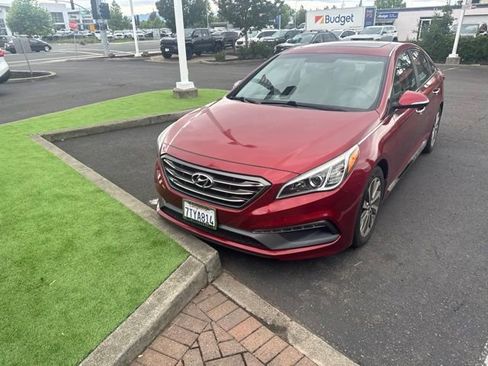 Used 2016 Hyundai Sonata Sport w/ Option Group 1V FWD image 15