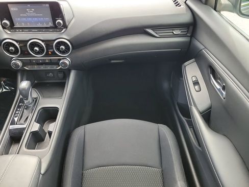 Certified 2021 Nissan Sentra S image 18
