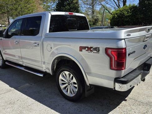 Used 2015 Ford F150 Lariat w/ Equipment Group 501A Mid image 3