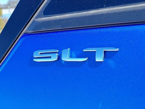 Certified 2024 GMC Terrain SLT w/ LPO, Floor Liner Package AWD/4WD image 6