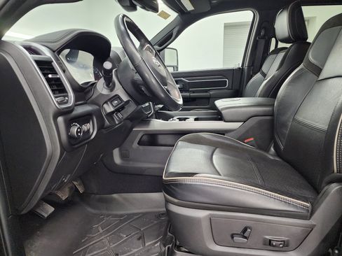 Used 2024 RAM 2500 Laramie w/ Sport Appearance Package AWD/4WD image 8
