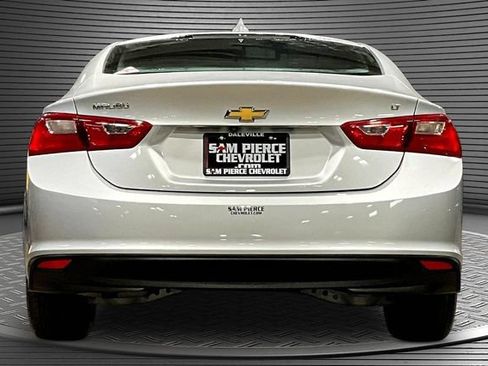 Used 2018 Chevrolet Malibu LT FWD image 5