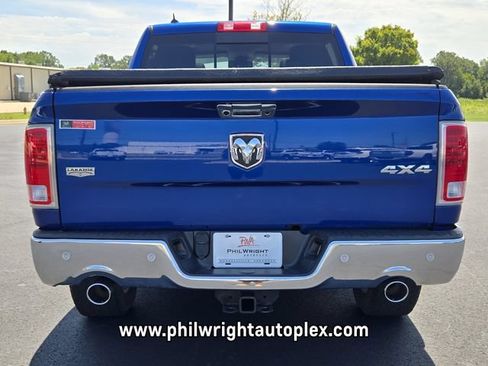 Used 2017 RAM 1500 Laramie w/ Convenience Group AWD/4WD image 4
