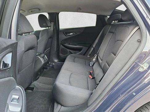 Used 2025 Chevrolet Malibu LT FWD image 18