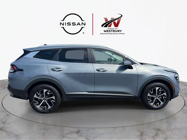 Used 2024 Kia Sportage EX AWD/4WD image 5