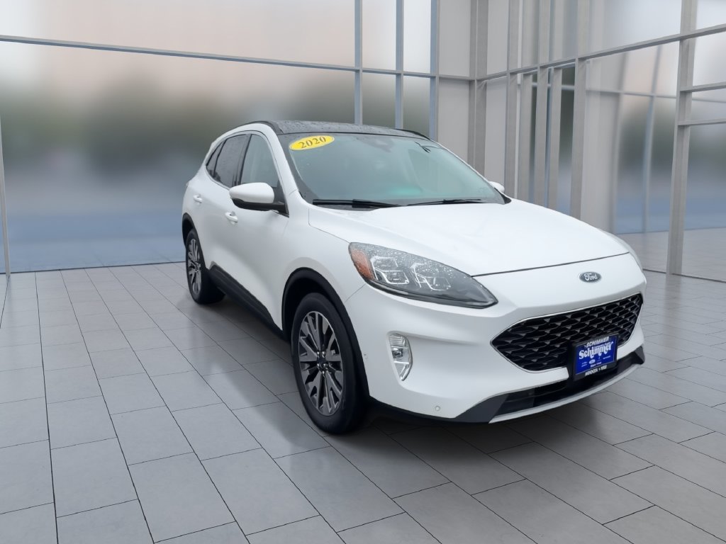Used 2020 Ford Escape Titanium AWD/4WD image 2