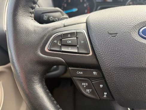 Used 2017 Ford Escape Titanium w/ Equipment Group 301A image 8