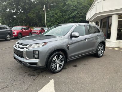 New 2025 Mitsubishi Outlander Sport ES