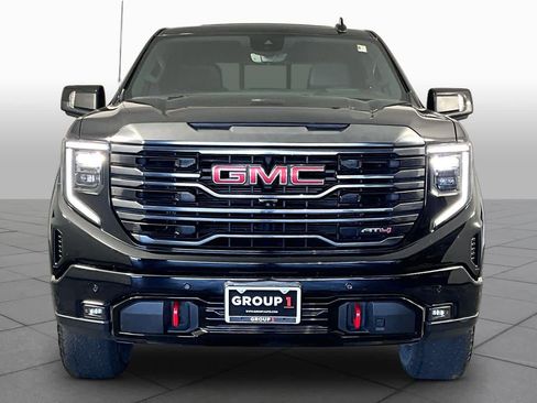 Used 2023 GMC Sierra 1500 AT4 w/ AT4 Premium Package AWD/4WD image 4