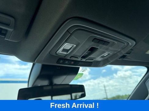 Used 2024 Chevrolet Silverado 1500 RST w/ Convenience Package II RWD image 9