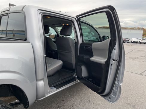 Used 2021 Toyota Tacoma SR image 21