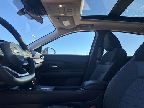 Certified 2025 Nissan Kicks SV w/ SV Premium Package image 29