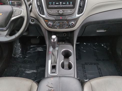 Used 2018 Chevrolet Equinox Premier AWD/4WD image 18
