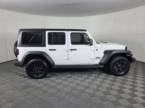 Used 2024 Jeep Wrangler Unlimited Sport AWD/4WD image 4
