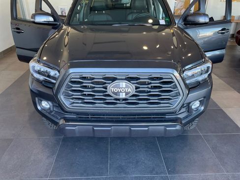 Certified 2023 Toyota Tacoma TRD Off-Road image 21