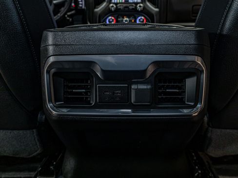 Used 2022 GMC Sierra 2500 Denali w/ Denali Ultimate Package AWD/4WD image 23