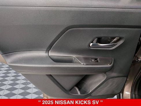 Certified 2025 Nissan Kicks SV w/ SV Premium Package AWD/4WD image 29