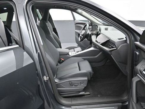 Used 2025 Audi Q5 Premium Plus w/ Premium Plus AWD/4WD image 36