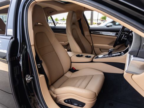 Certified 2023 Porsche Panamera 4 Platinum Edition AWD/4WD image 48