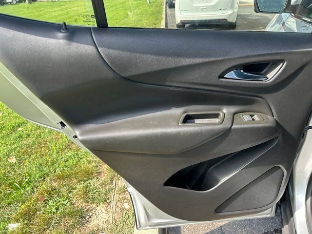 Used 2022 Chevrolet Equinox LT AWD/4WD image 37