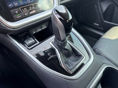 Used 2024 Subaru Legacy Limited AWD/4WD image 10