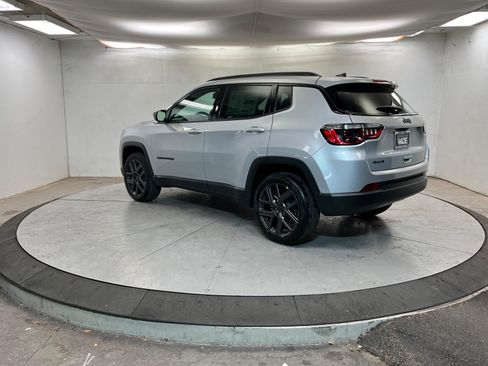 New 2026 Jeep Compass Latitude AWD/4WD image 3