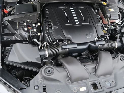 Used 2019 Jaguar XJ R-Sport image 45