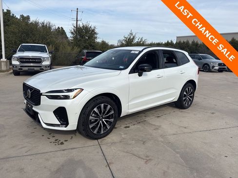 Certified 2025 Volvo XC60 B5 Plus image 1