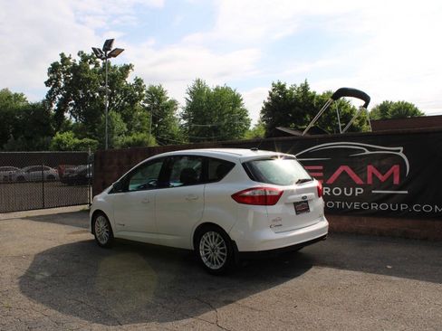 Used 2014 Ford C-MAX SE w/ Exterior Protection Package FWD image 3