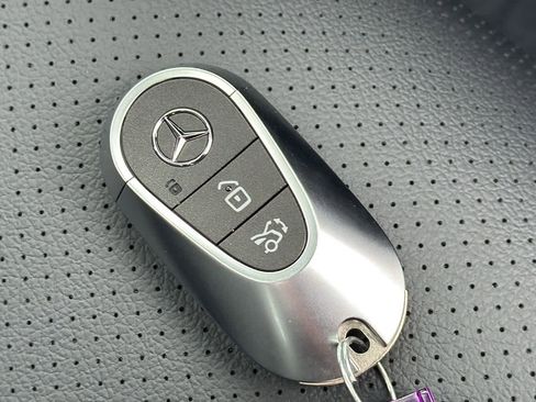 New 2026 Mercedes-Benz GLC 350e 4MATIC image 37