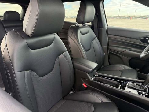 New 2026 Jeep Compass Latitude image 27