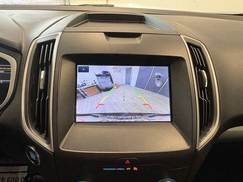 Used 2020 Ford Edge SEL w/ Cold Weather Package AWD/4WD image 22