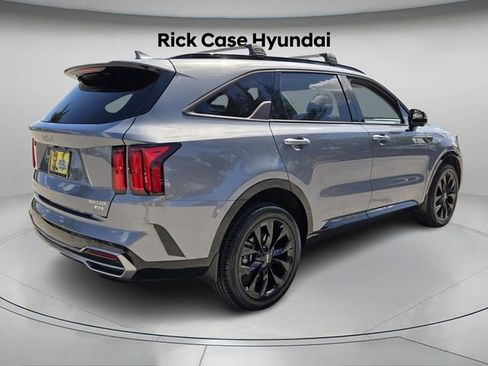 Used 2023 Kia Sorento SX image 6