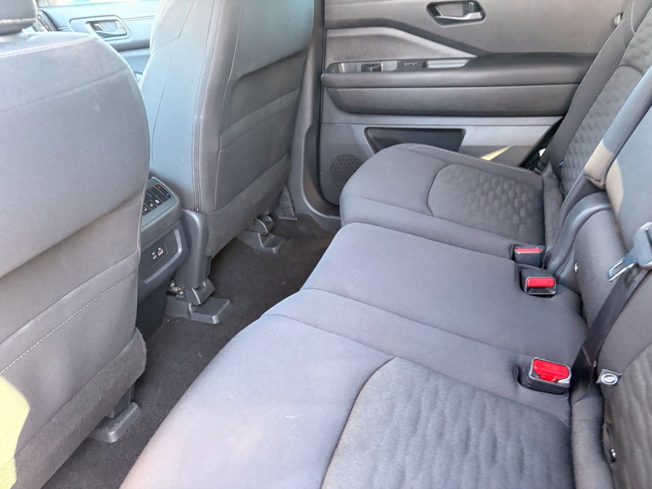 Certified 2025 Nissan Pathfinder SV AWD/4WD image 16