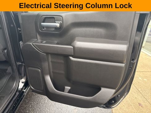 Used 2023 Chevrolet Silverado 1500 Custom image 24