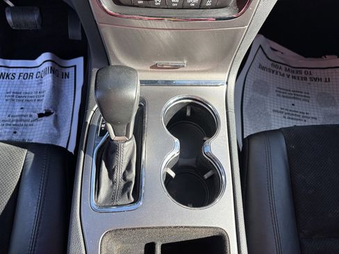 Used 2018 Jeep Grand Cherokee Altitude image 15