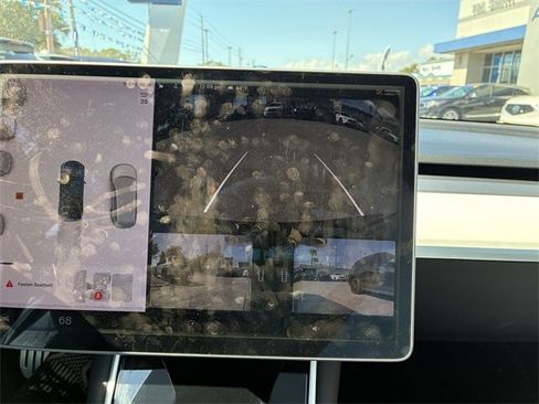 Used 2020 Tesla Model 3 Performance image 24