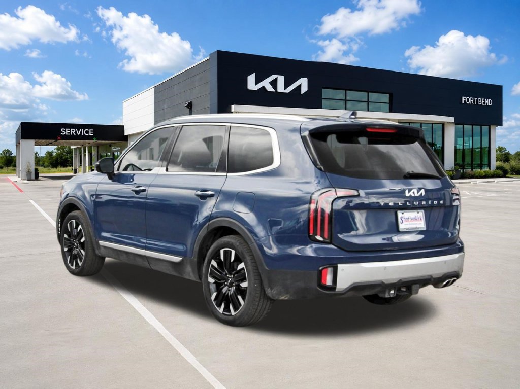 Used 2024 Kia Telluride SX w/ Towing Package FWD image 7