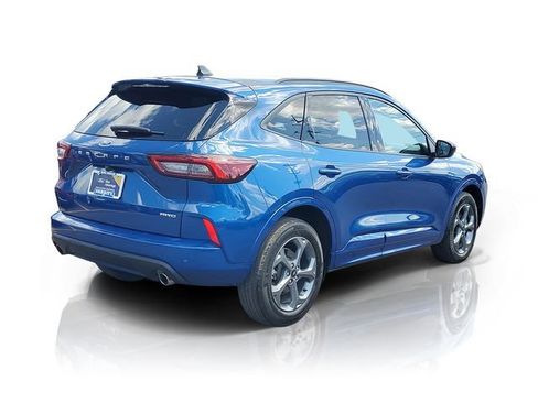 Certified 2023 Ford Escape ST-Line w/ Tech Pack #1 AWD/4WD image 4