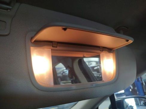 Used 2020 Ford Fusion SE image 7