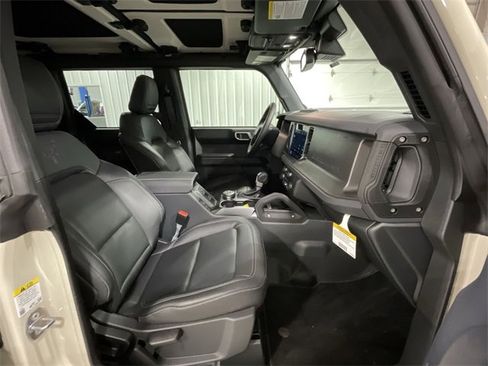 New 2025 Ford Bronco Badlands image 29