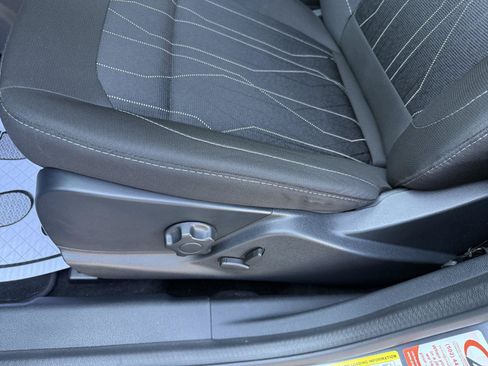 Used 2019 Ford EcoSport SE w/ SE Convenience Package FWD image 18
