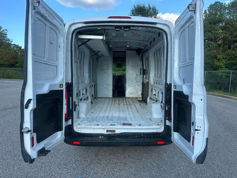 Used 2016 Ford Transit 250 148 Medium Roof image 28