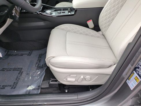 New 2026 Kia Sorento SX Prestige AWD/4WD image 17